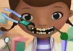 歯医者で ドックはおもちゃドクター
